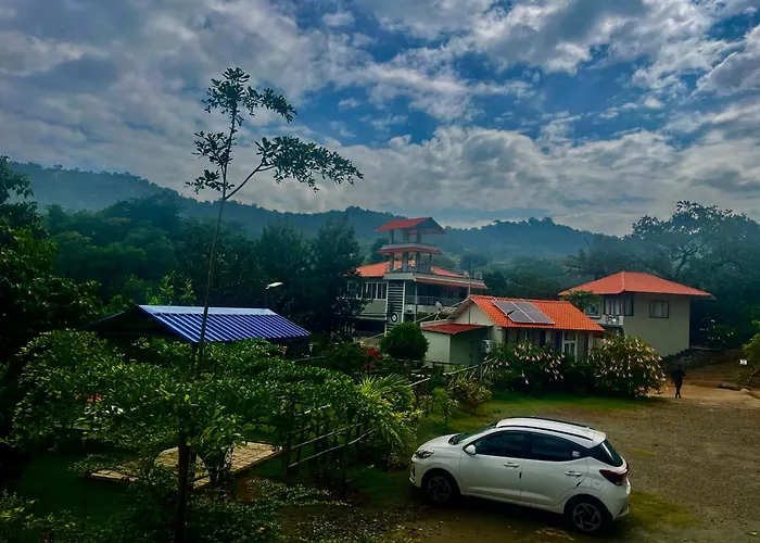 Lakshmi Flower Tech Resort