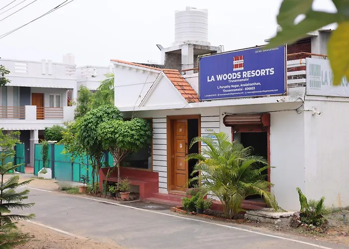 La Woods Village Resort